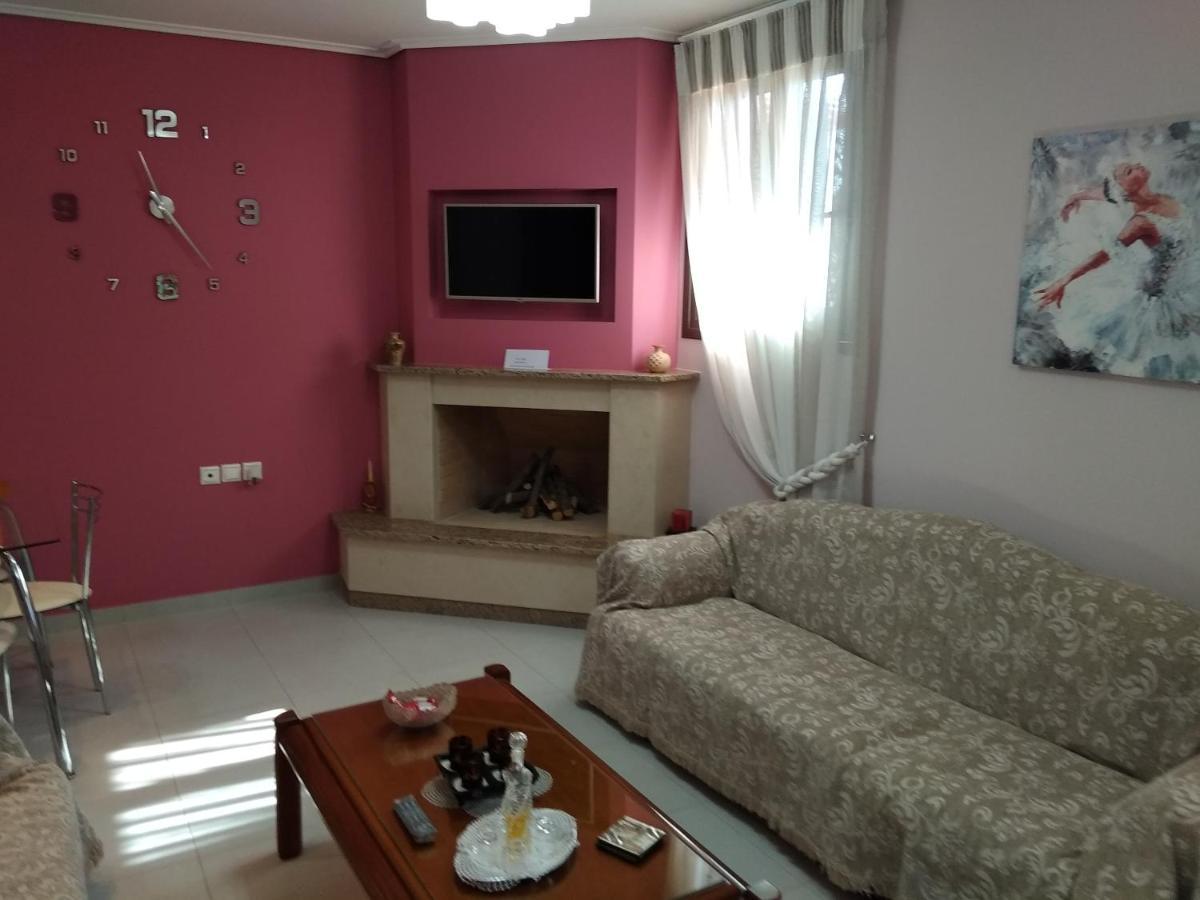 Ήσυχο Σπίτι Στη Ναύπακτο Lejlighed Nafpaktos Eksteriør billede